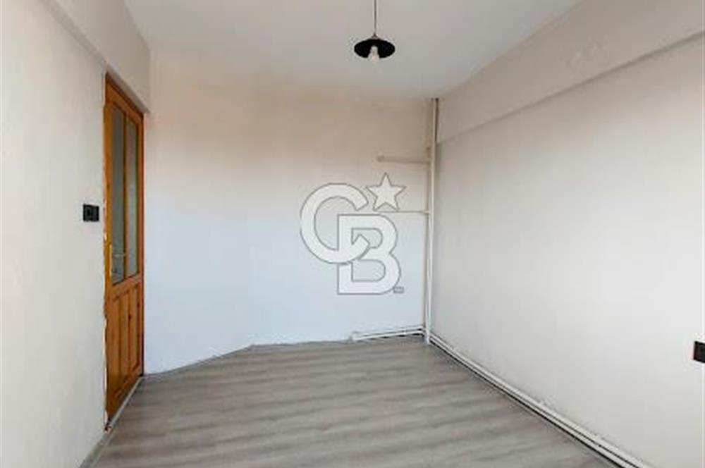 Çınara Yakın Cadde Üzeri 100 M² Ara Kat 2+1 Satılık Daire