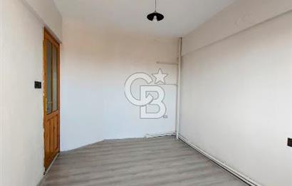 Çınara Yakın Cadde Üzeri 100 M² Ara Kat 2+1 Satılık Daire