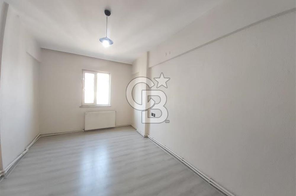 Çınara Yakın Cadde Üzeri 100 M² Ara Kat 2+1 Satılık Daire