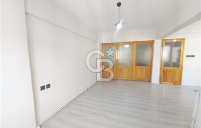 Çınara Yakın Cadde Üzeri 100 M² Ara Kat 2+1 Satılık Daire