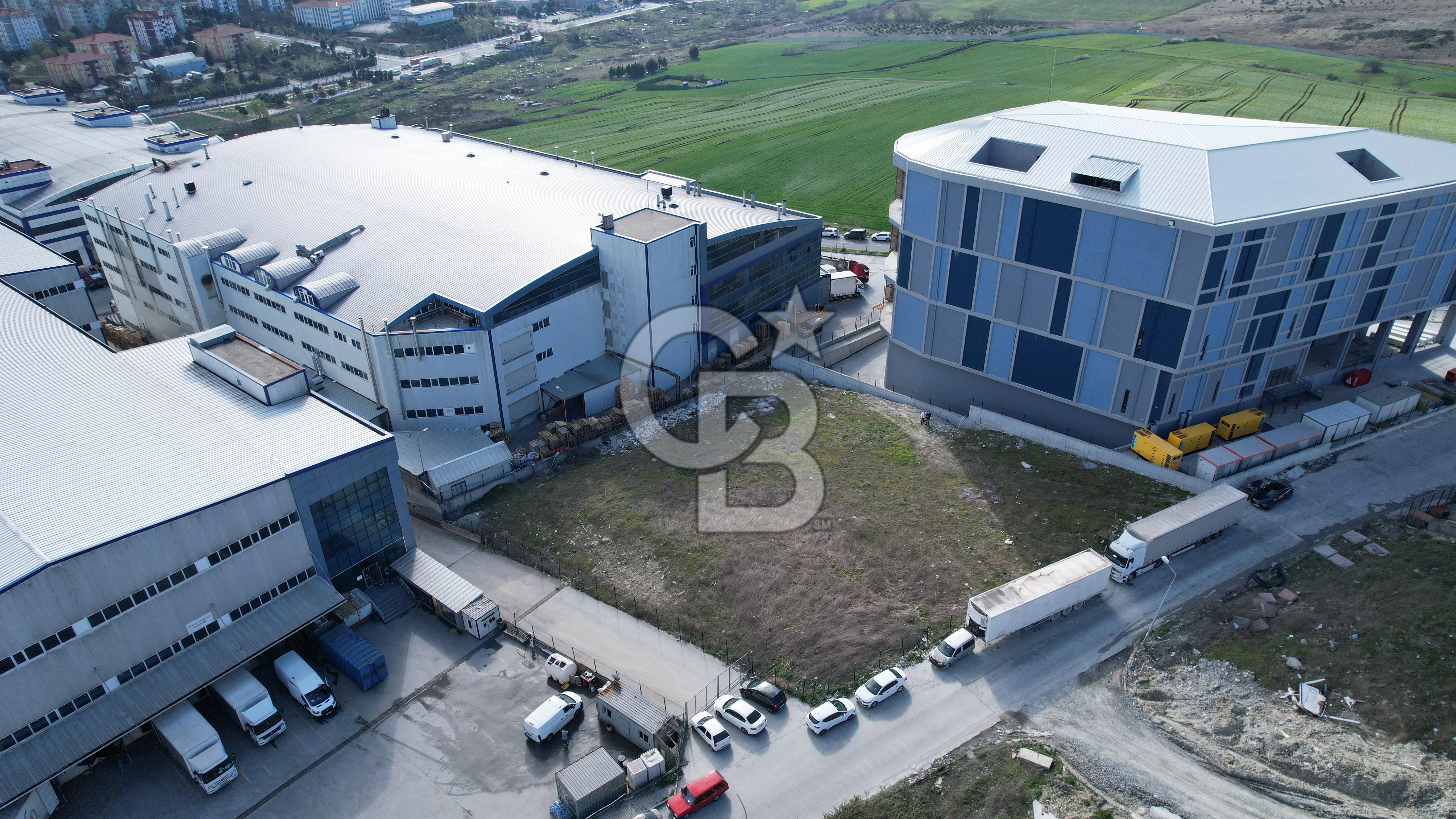 Hadımköy Akpınar Satılık 2.349 M2 Sanayi İmarlı Arsa