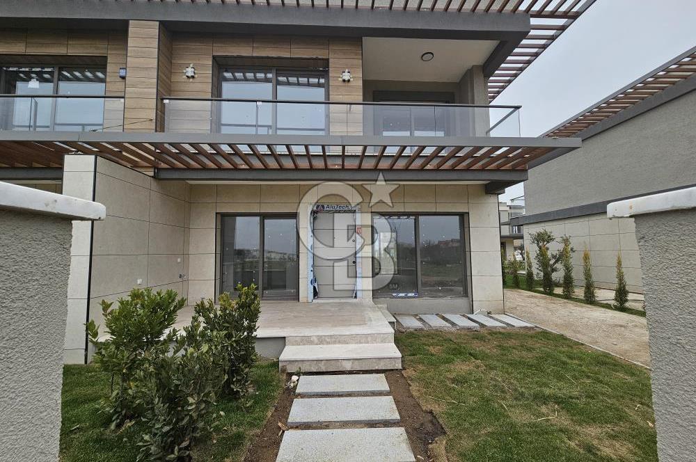 Müstakil Havuzlu Lüks Villa