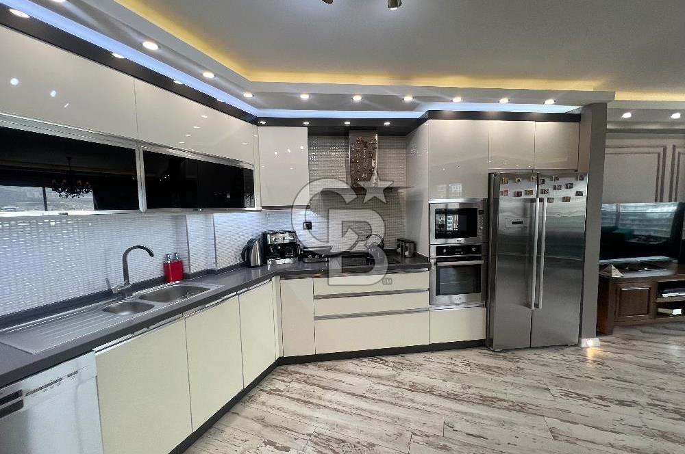 Bornova Goldiva Güney’de 140m2 Satılık 2+1 Daire