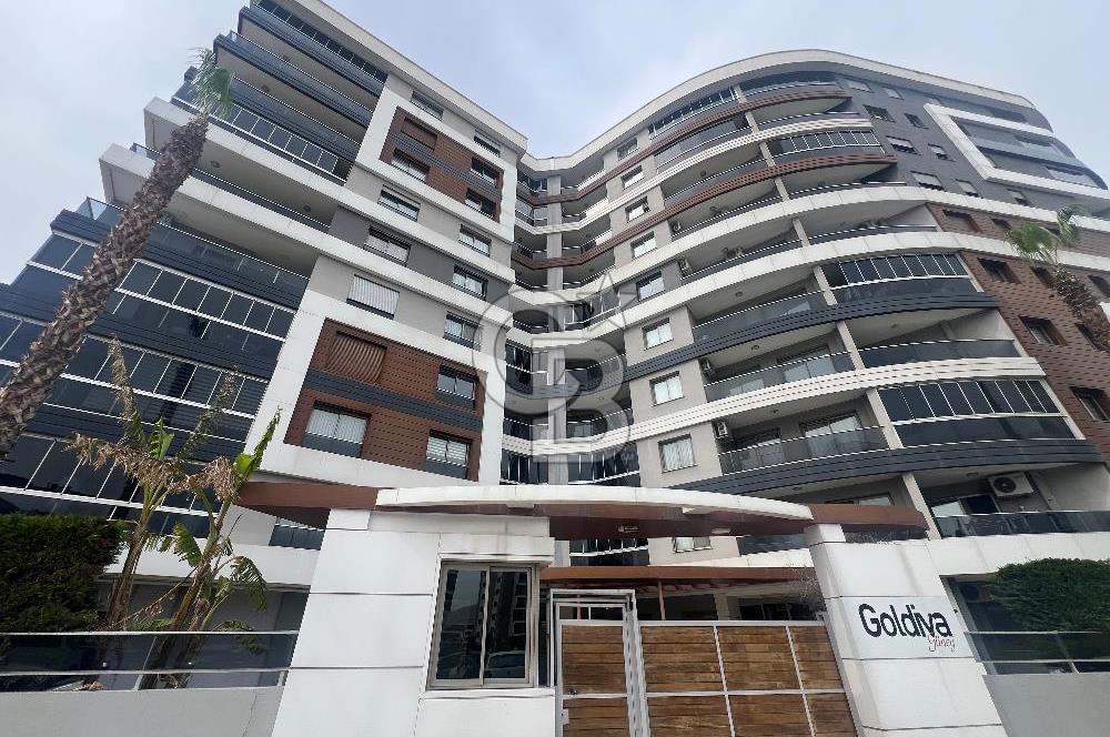 Bornova Goldiva Güney’de 140m2 Satılık 2+1 Daire