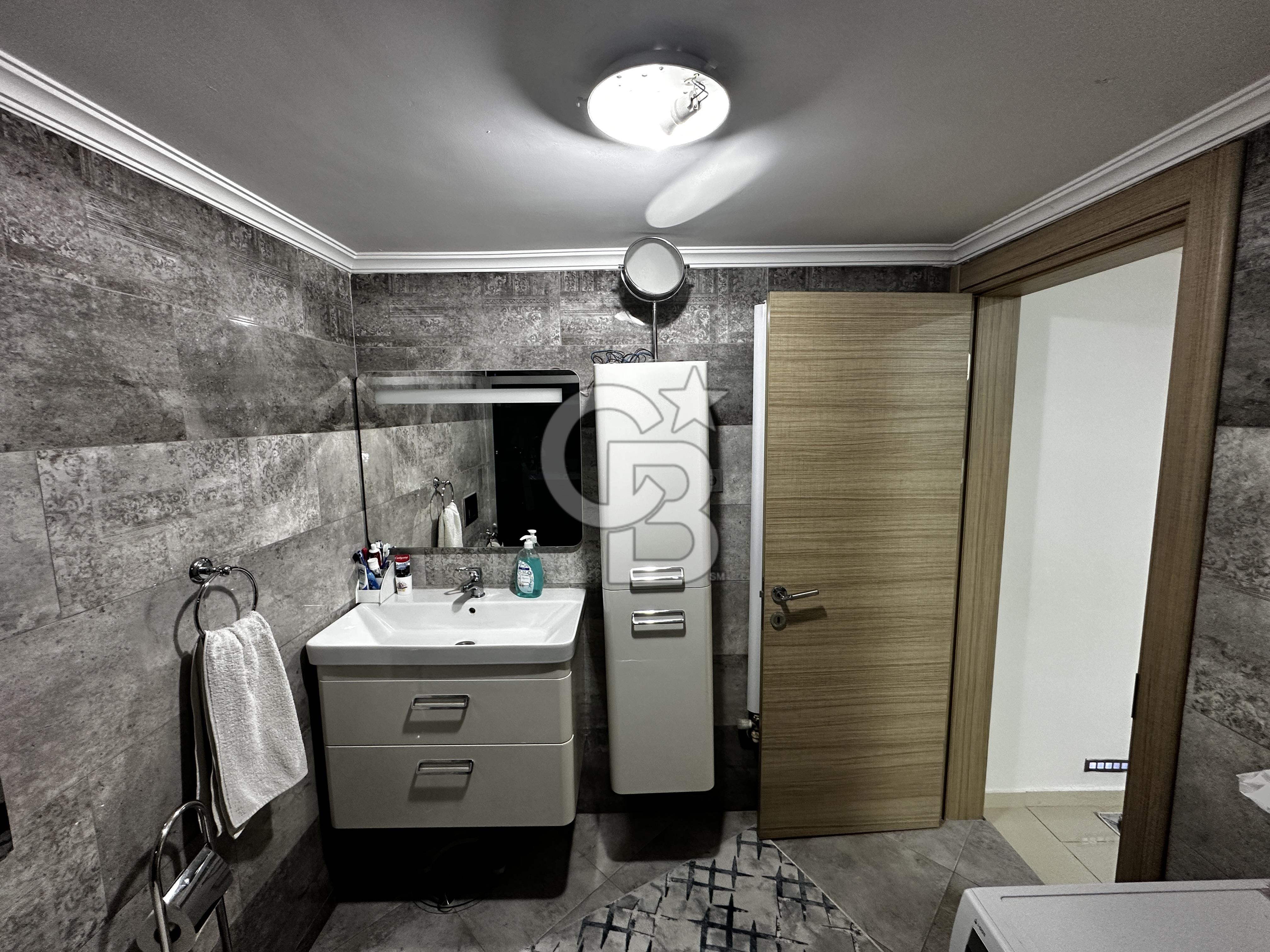 BUCA MERKEZİ KONUM DAİRE 3+1 