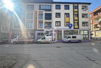 CB KiNG'DEN 1.ORUÇGAZİ MAH. KAYABEY CAD.DE SATILIK 85 M2 DÜKKAN