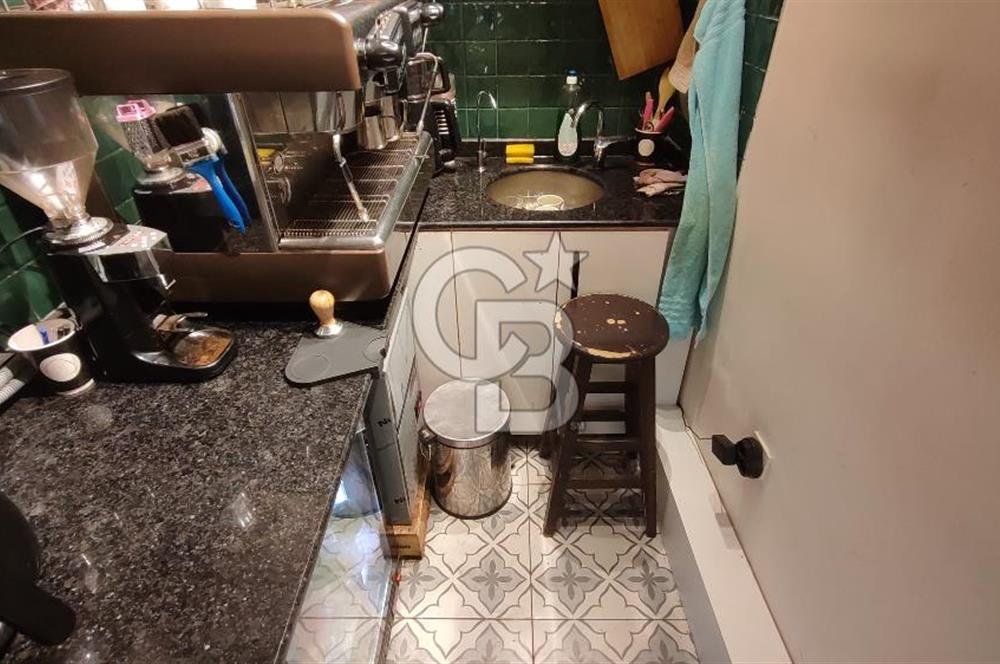 BEYOĞLU FİRUZAĞA'DA DEVREN SATILIK FIRSAT CAFE