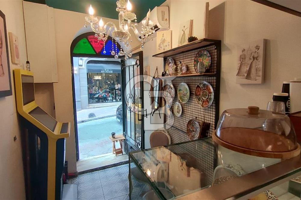 BEYOĞLU FİRUZAĞA'DA DEVREN SATILIK FIRSAT CAFE