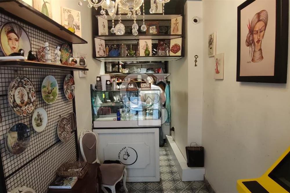 BEYOĞLU FİRUZAĞA'DA DEVREN SATILIK FIRSAT CAFE