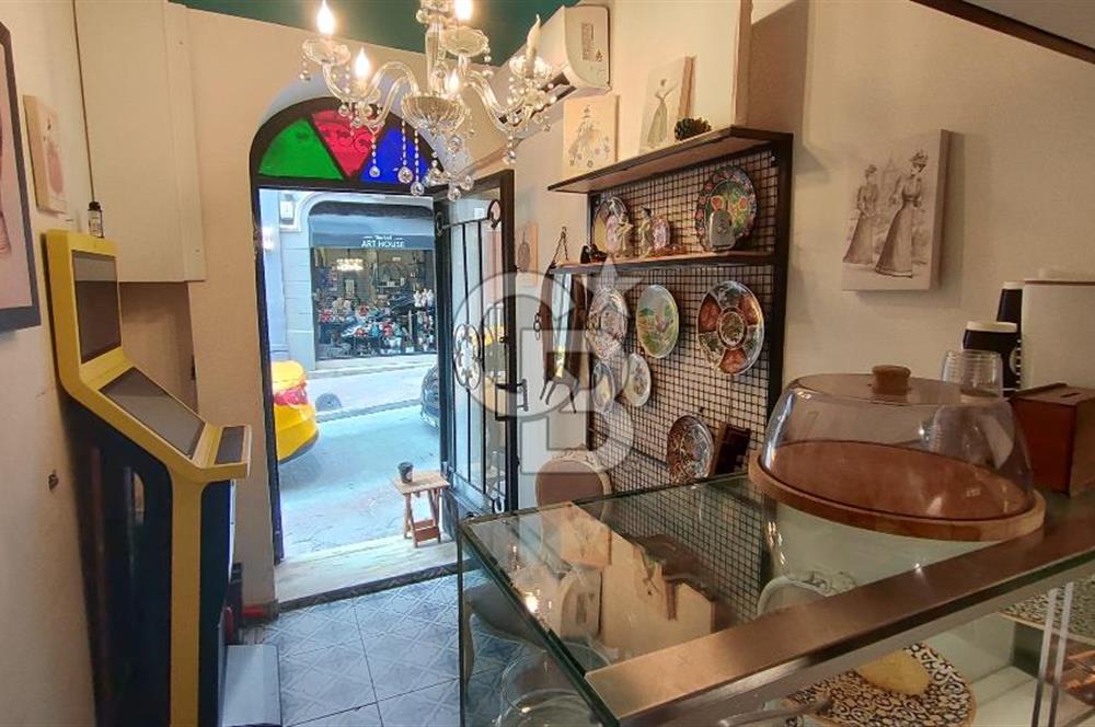 BEYOĞLU FİRUZAĞA'DA DEVREN SATILIK FIRSAT CAFE