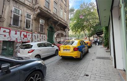 BEYOĞLU FİRUZAĞA'DA DEVREN SATILIK FIRSAT CAFE