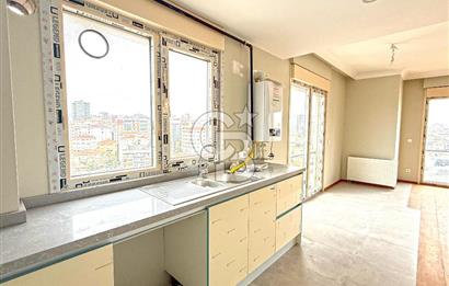 Kalamış Kolej Sokakta Deniz Manzaralı, Teraslı, 4+1 Daire