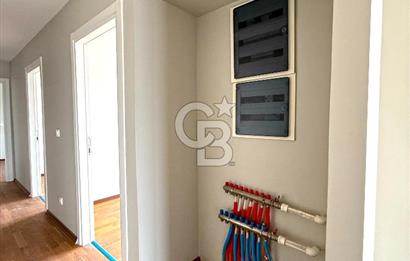 Kalamış Kolej Sokakta Deniz Manzaralı, Teraslı, 4+1 Daire