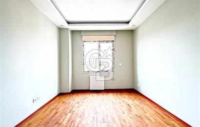 Kalamış Kolej Sokakta Deniz Manzaralı, Teraslı, 4+1 Daire