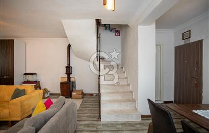 Foça Bağarası Kazım Dirik Mahallesinde Satılık 3+1 Dubleks Daire