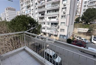 İZMIR ÇIĞLI YAKAKENT TADILATLI SATILIK 3+1 DAİRE