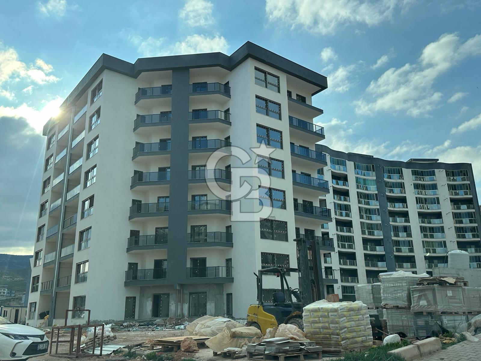 Menemen Koyundere Havuzlu Site İçerisinde Lüks Daire