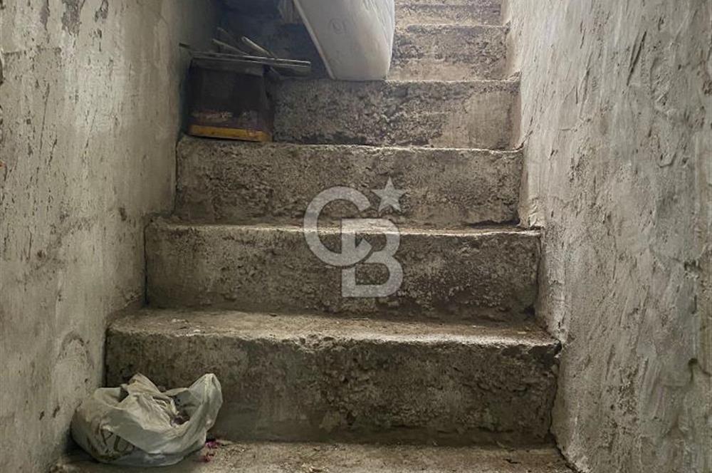 KARABAĞLARDA 240m2 YATIRIMLIK DÜKKAN