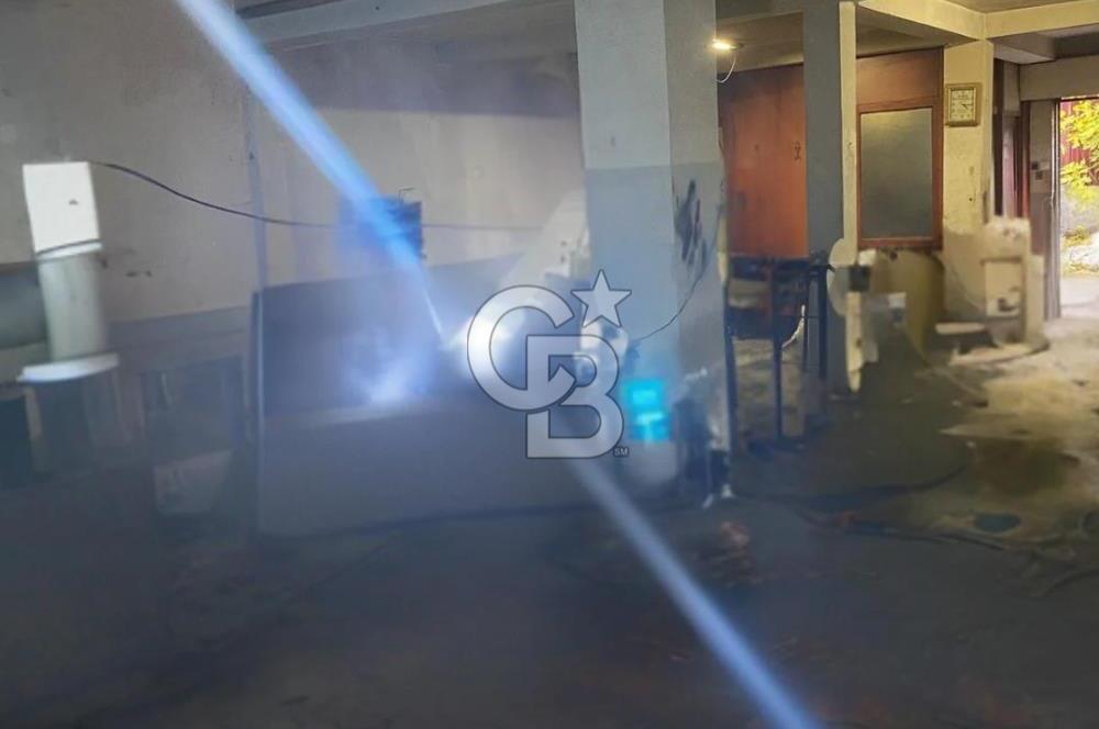 KARABAĞLARDA 240m2 YATIRIMLIK DÜKKAN