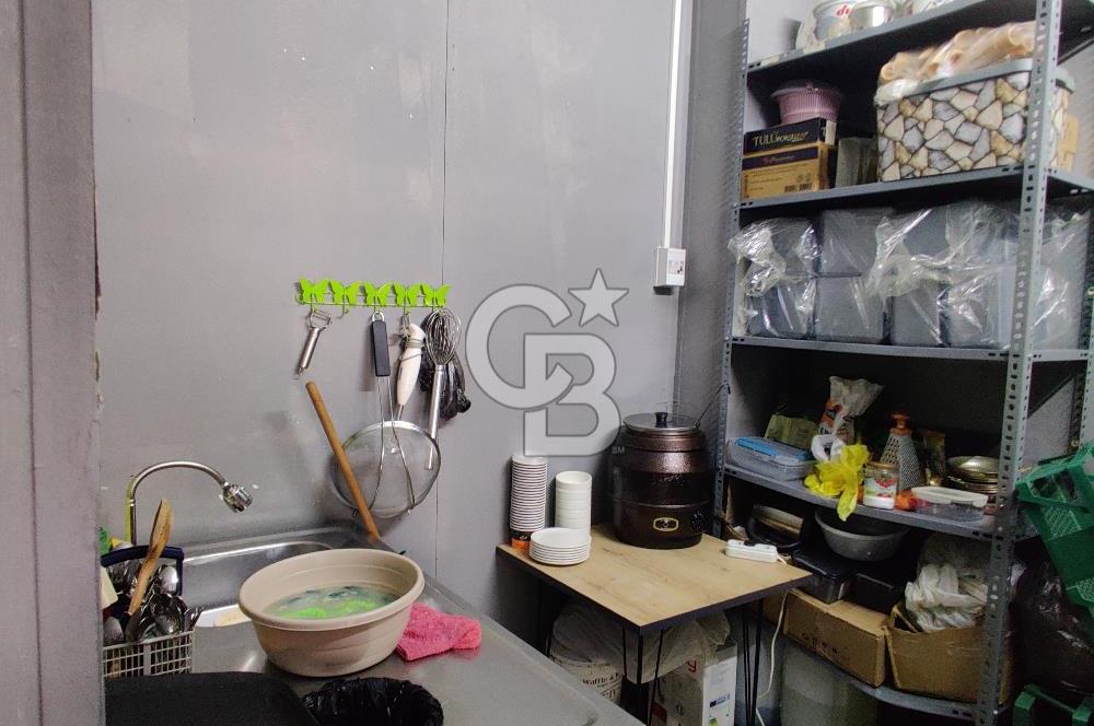 Mecidiyeköyde İşlek Lokasyonda - Devren Kiralık Köşe Dükkan