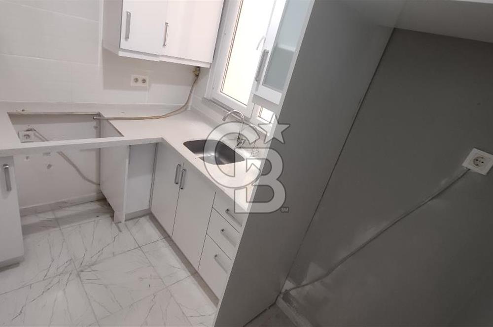 Kalamış'ta İçi Yenilenmiş 2+1 Kiralık Daire