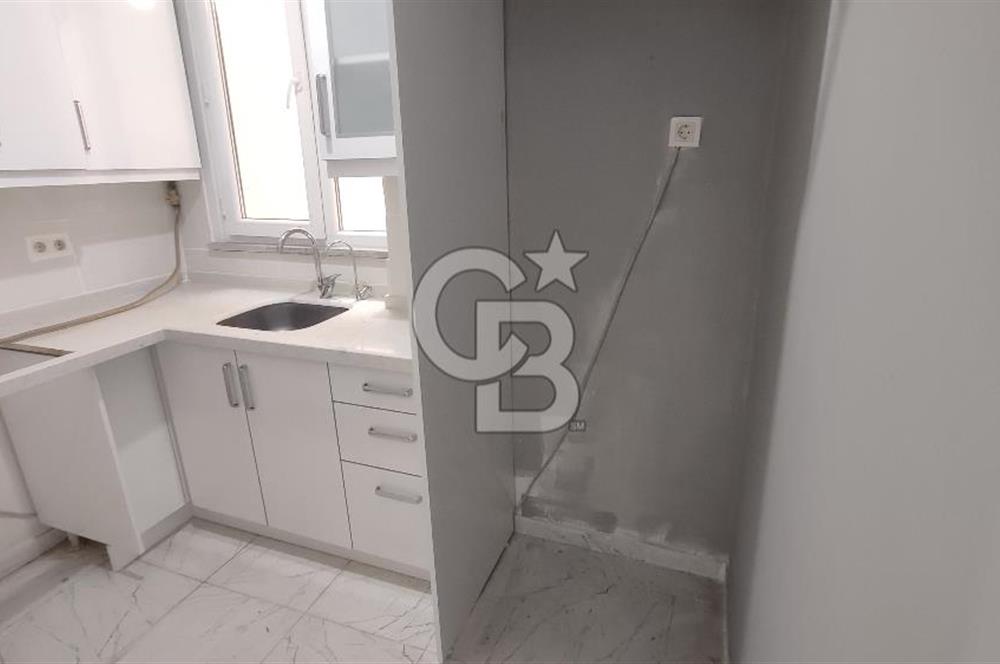 Kalamış'ta İçi Yenilenmiş 2+1 Kiralık Daire