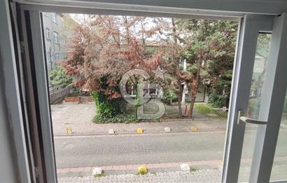 Kalamış'ta İçi Yenilenmiş 2+1 Kiralık Daire