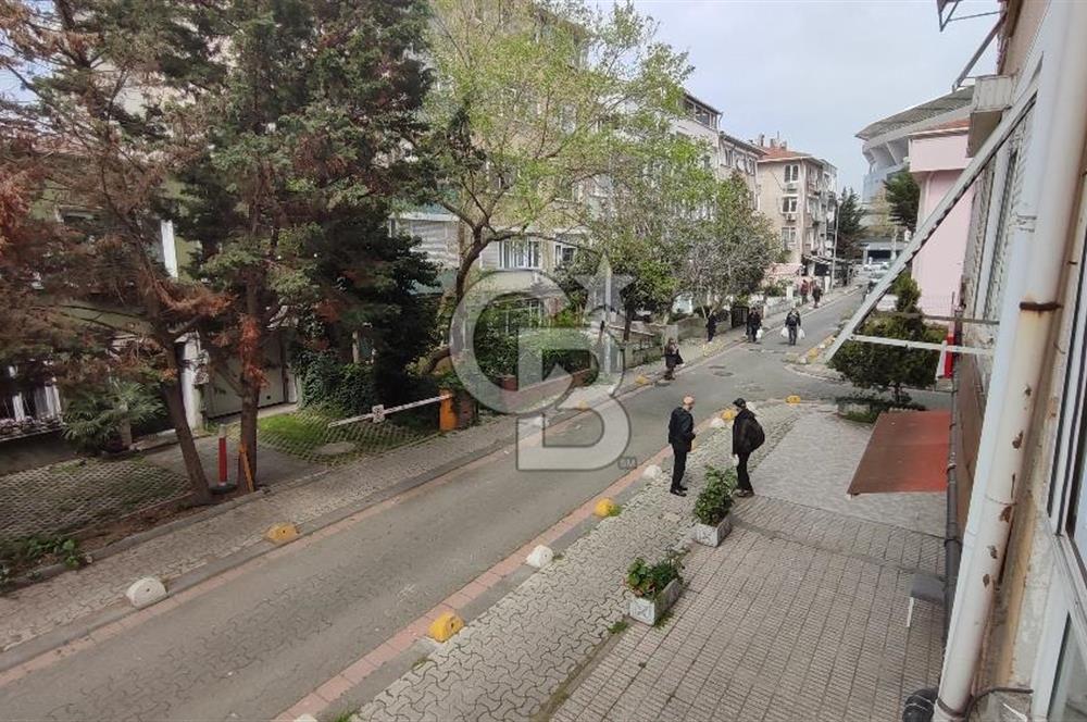 Kalamış'ta İçi Yenilenmiş 2+1 Kiralık Daire