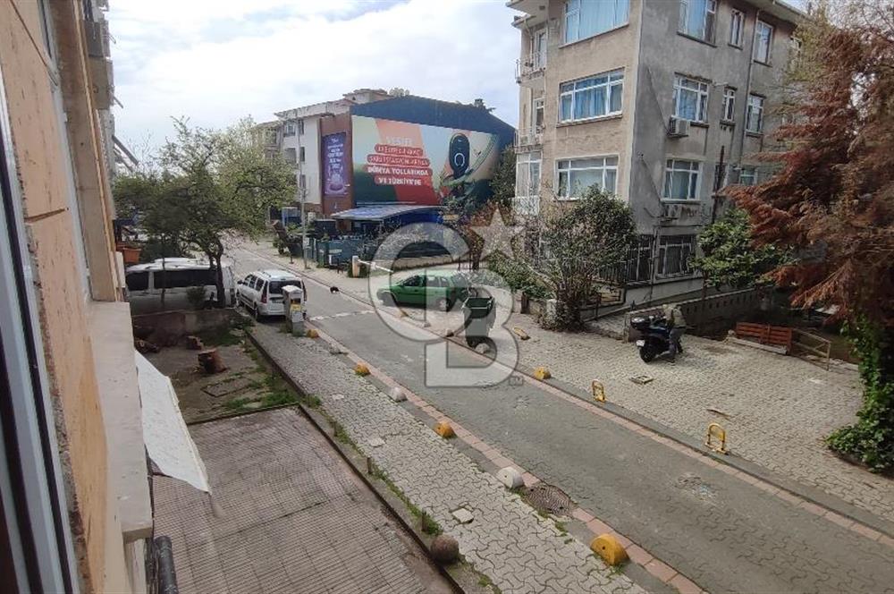 Kalamış'ta İçi Yenilenmiş 2+1 Kiralık Daire