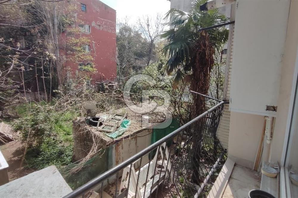 Kalamış'ta İçi Yenilenmiş 2+1 Kiralık Daire