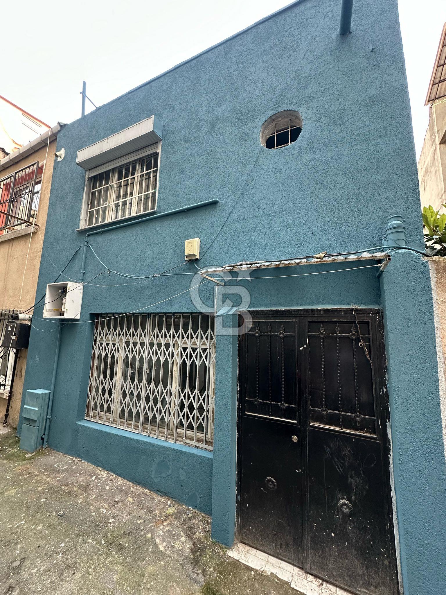 İstanbul Beyoğlu Yenişehir'de satılık komple bina