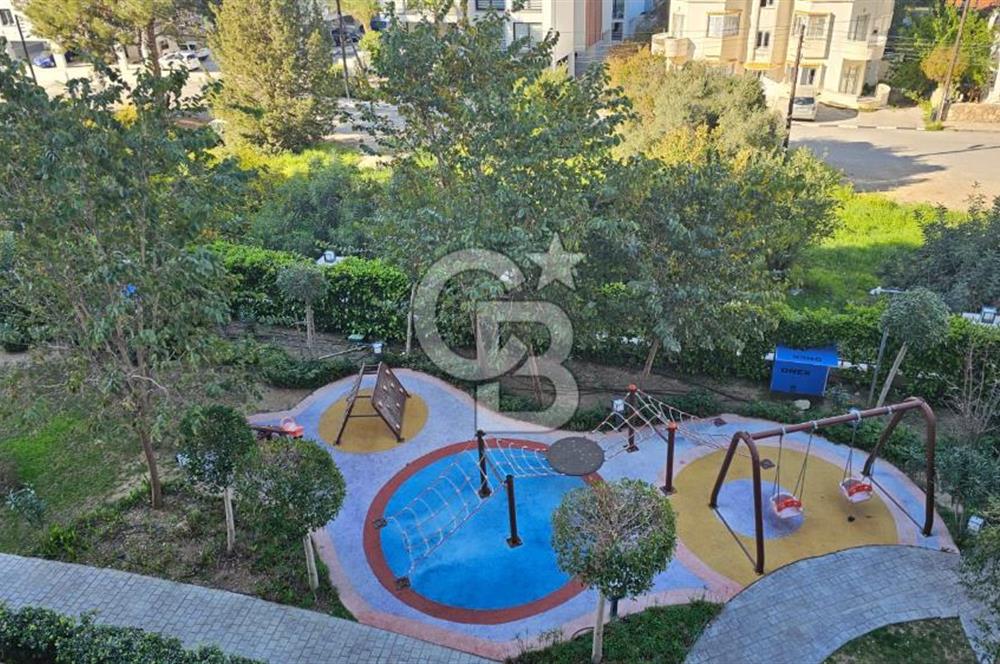 Girne Merkezde Havuzlu Sitede Kiralık 2+1 Eşyalı Daire !!!