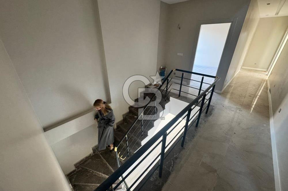 SİLİVRİ KAVAKLI'DA SATILIK VİLLA