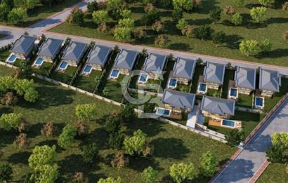 SİLİVRİ KAVAKLI MAHALLESİNDE SATILIK LÜX VİLLA