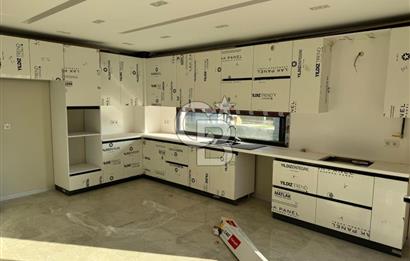 SİLİVRİ KAVAKLI MAHALLESİNDE SATILIK LÜX VİLLA