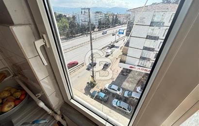 Derince İstiklal Caddesi Üzeri Deniz Manzaralı Satılık 2+1 Daire
