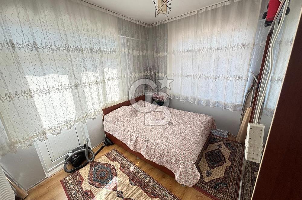 Derince İstiklal Caddesi Üzeri Deniz Manzaralı Satılık 2+1 Daire