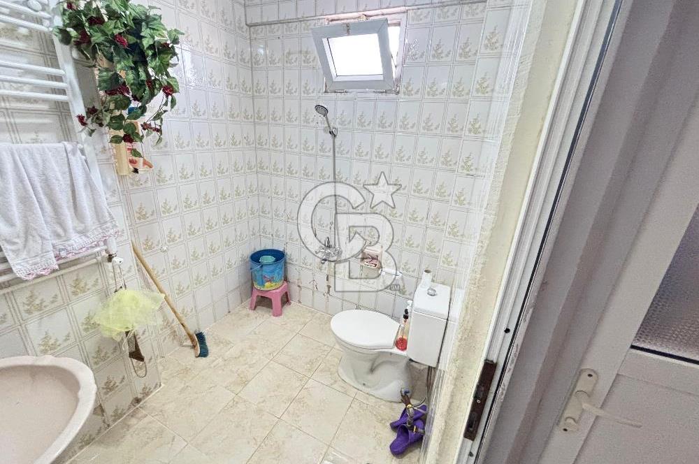 Derince İstiklal Caddesi Üzeri Deniz Manzaralı Satılık 2+1 Daire