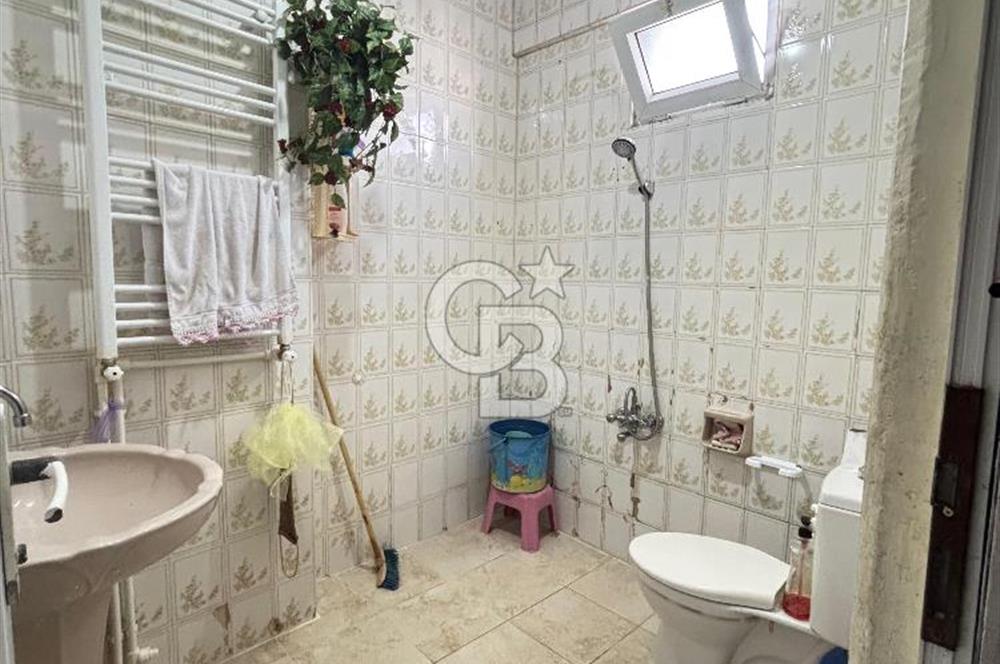 Derince İstiklal Caddesi Üzeri Deniz Manzaralı Satılık 2+1 Daire