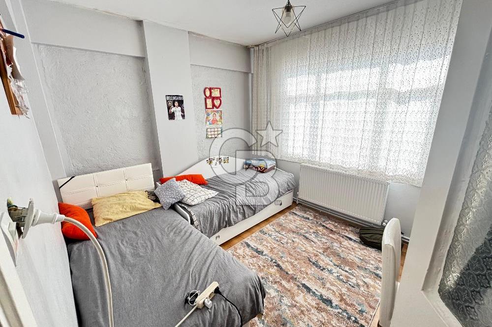 Derince İstiklal Caddesi Üzeri Deniz Manzaralı Satılık 2+1 Daire