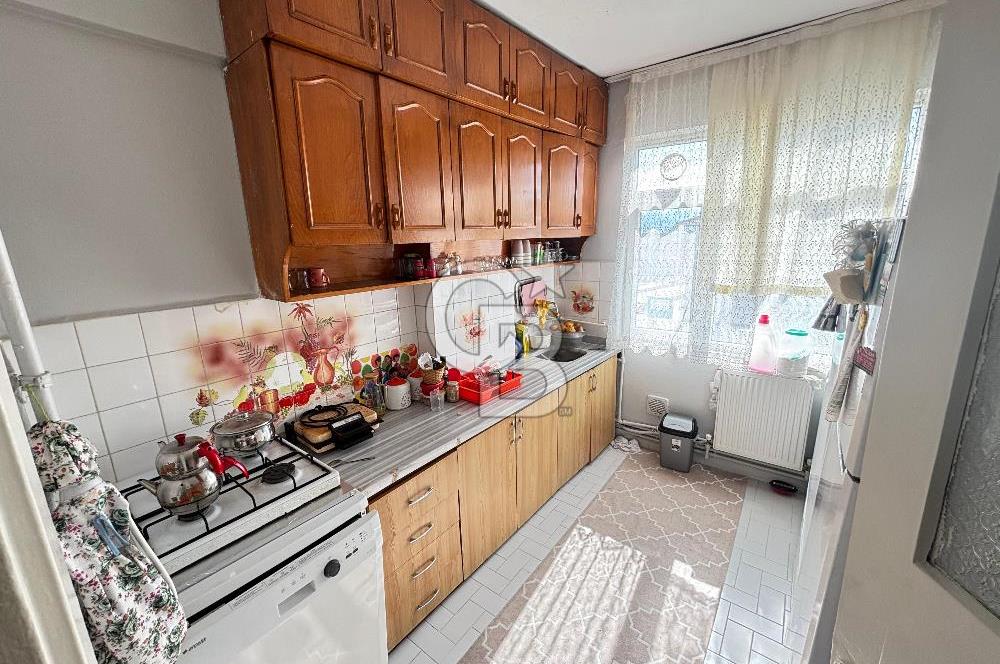 Derince İstiklal Caddesi Üzeri Deniz Manzaralı Satılık 2+1 Daire