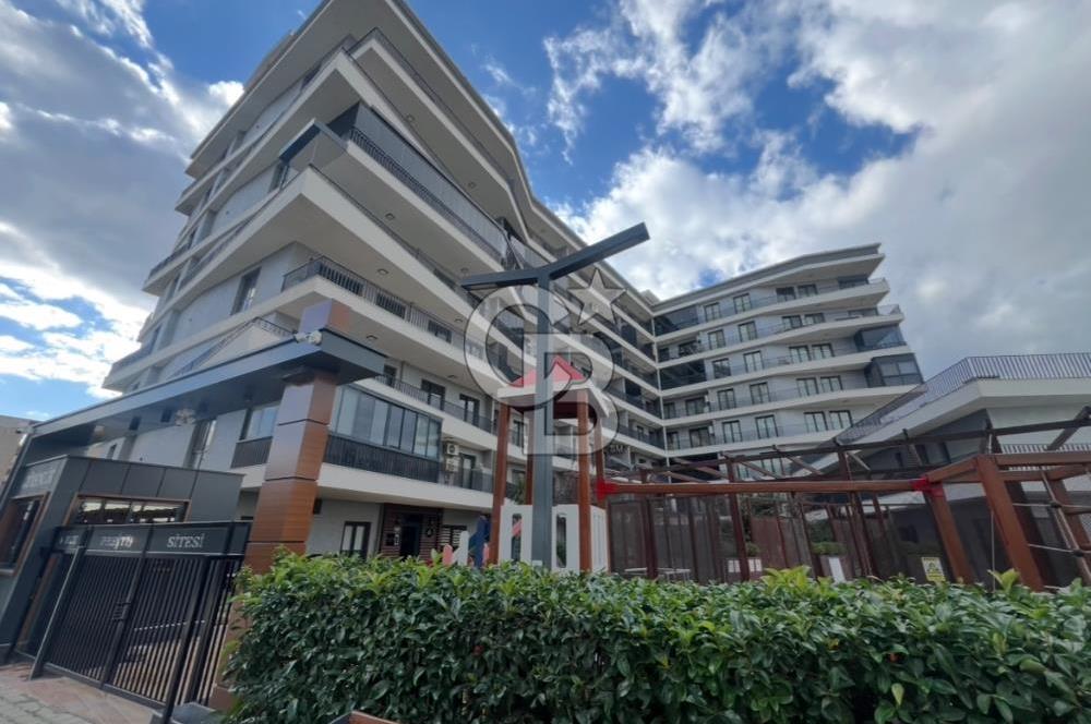 Bornova Avcılar Prestij Sitesi 2+1 Bahçeli Satılık Daire