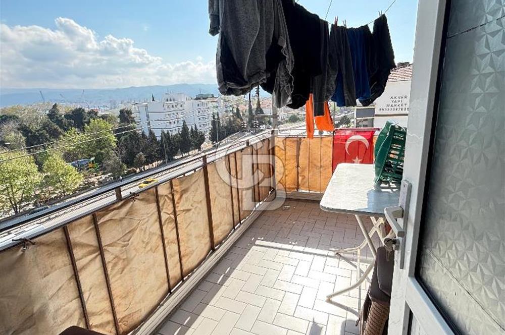Derince İstiklal Caddesi Üzeri Deniz Manzaralı Satılık 2+1 Daire