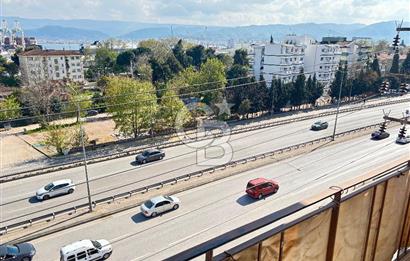 Derince İstiklal Caddesi Üzeri Deniz Manzaralı Satılık 2+1 Daire