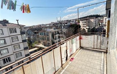 Derince İstiklal Caddesi Üzeri Deniz Manzaralı Satılık 2+1 Daire