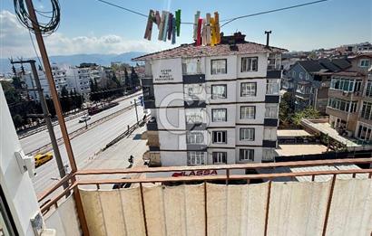Derince İstiklal Caddesi Üzeri Deniz Manzaralı Satılık 2+1 Daire