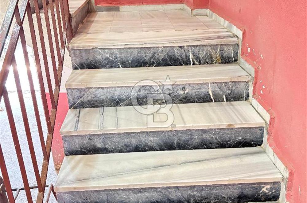 Derince İstiklal Caddesi Üzeri Deniz Manzaralı Satılık 2+1 Daire