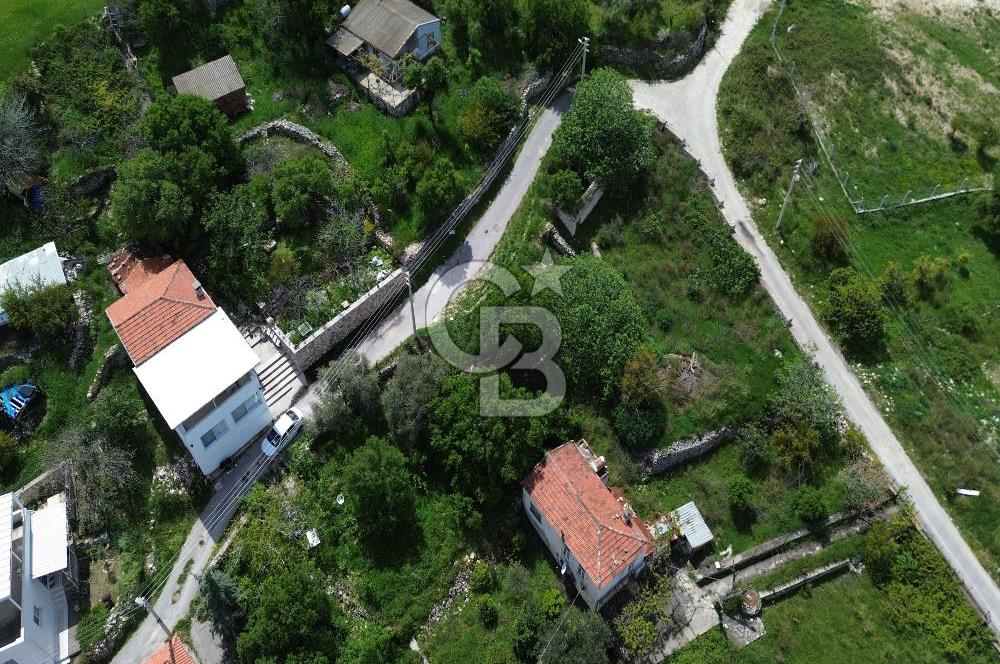 Karaburun Mordoğan Köy'ünde Deniz ve Doğa Manzaralı 117 m² Arsa