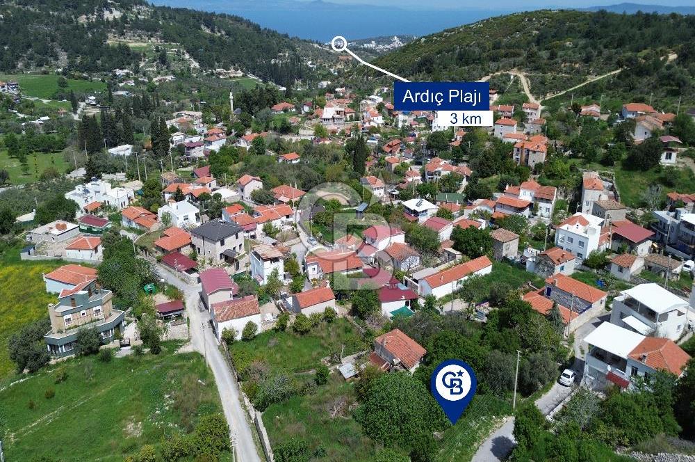 Karaburun Mordoğan Köy'ünde Deniz ve Doğa Manzaralı 117 m² Arsa