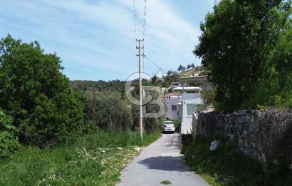 Karaburun Mordoğan Köy'ünde Deniz ve Doğa Manzaralı 117 m² Arsa